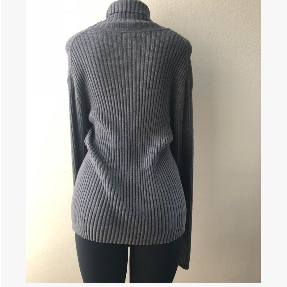 🥳 10 FOR $25🥳 GAP Cable Knit Sweater - Picture 6 of 6